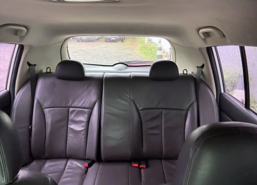 NISSAN Tiida Hatch - Foto