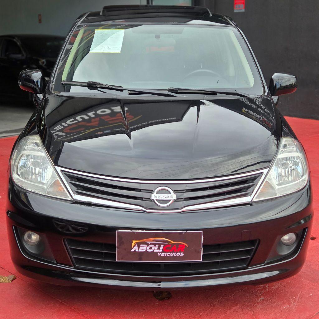 NISSAN Tiida Hatch - Foto