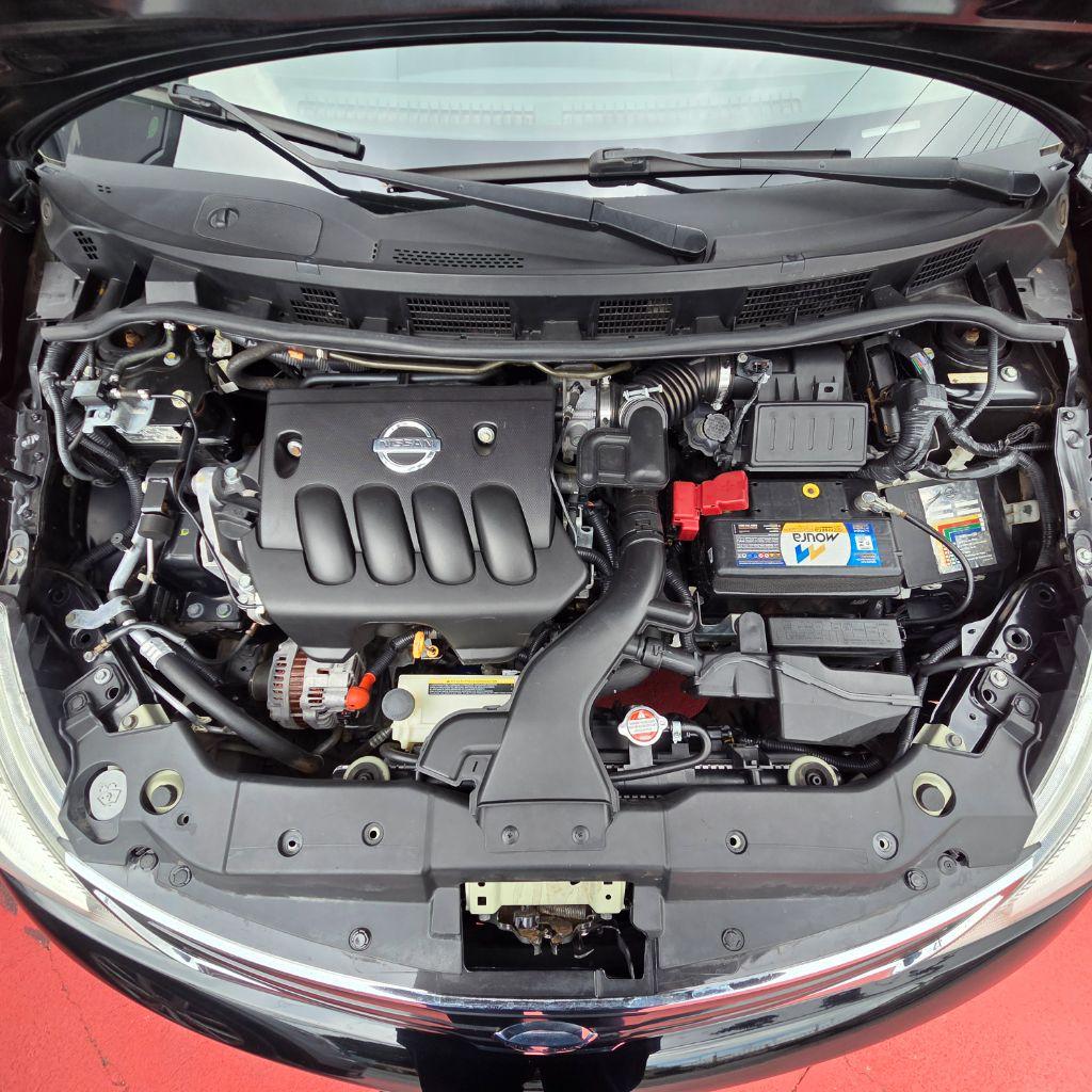 NISSAN Tiida Hatch - Foto