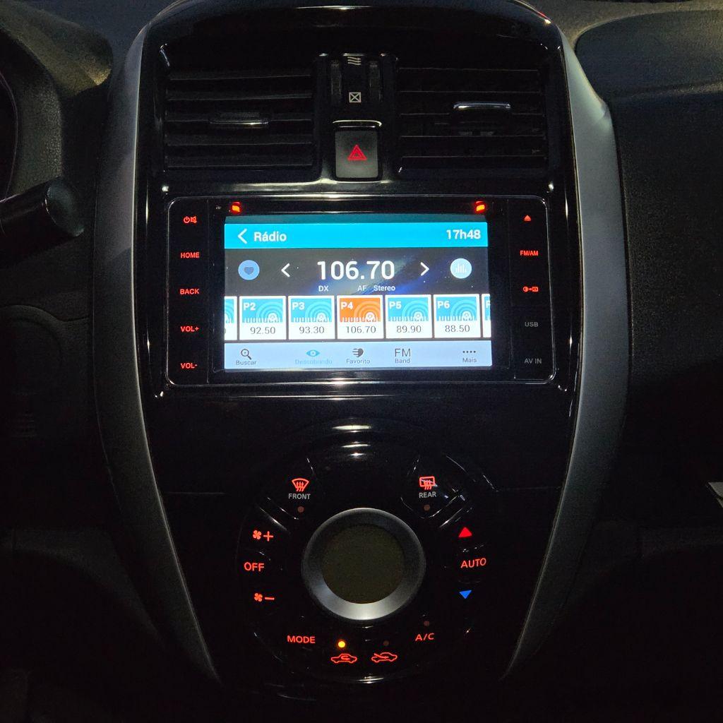 NISSAN Versa Sedan - Foto