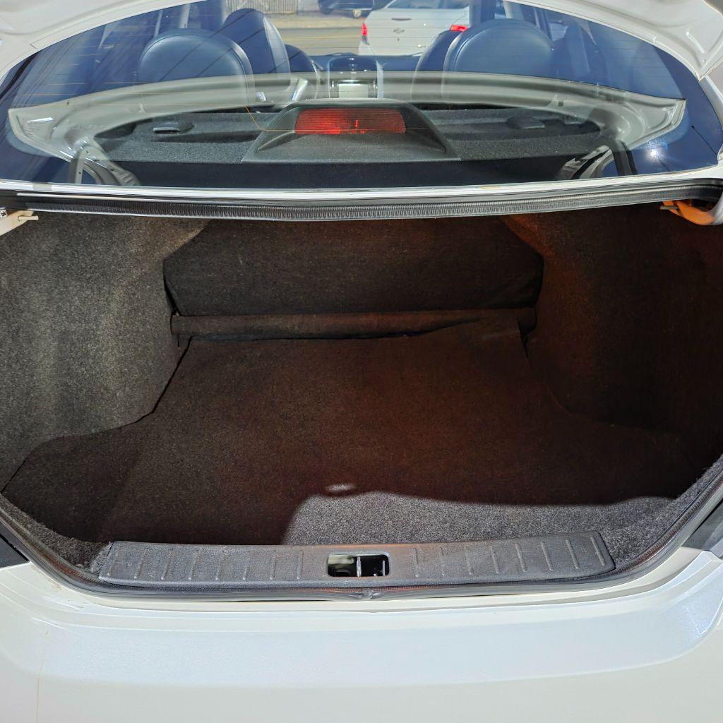 NISSAN Versa Sedan - Foto