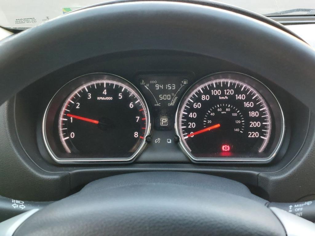 NISSAN Versa Sedan - Foto