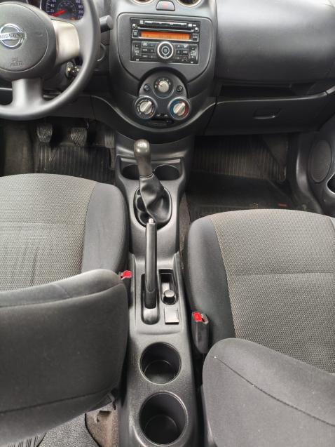 NISSAN Versa Sedan - Foto