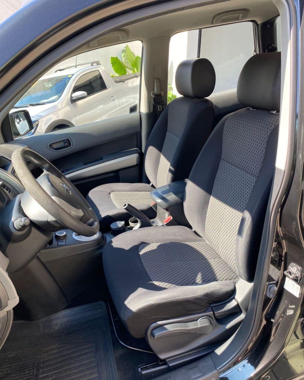 NISSAN X-Trail - Foto
