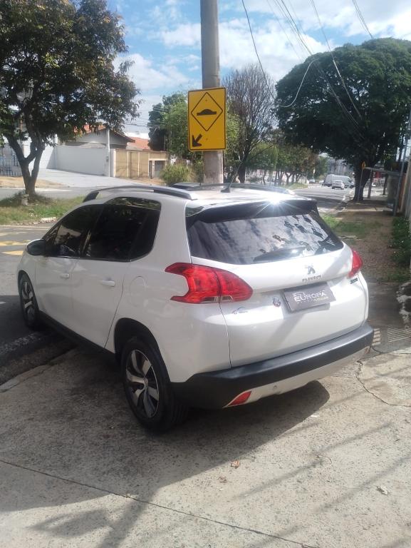 PEUGEOT 2008 - Foto