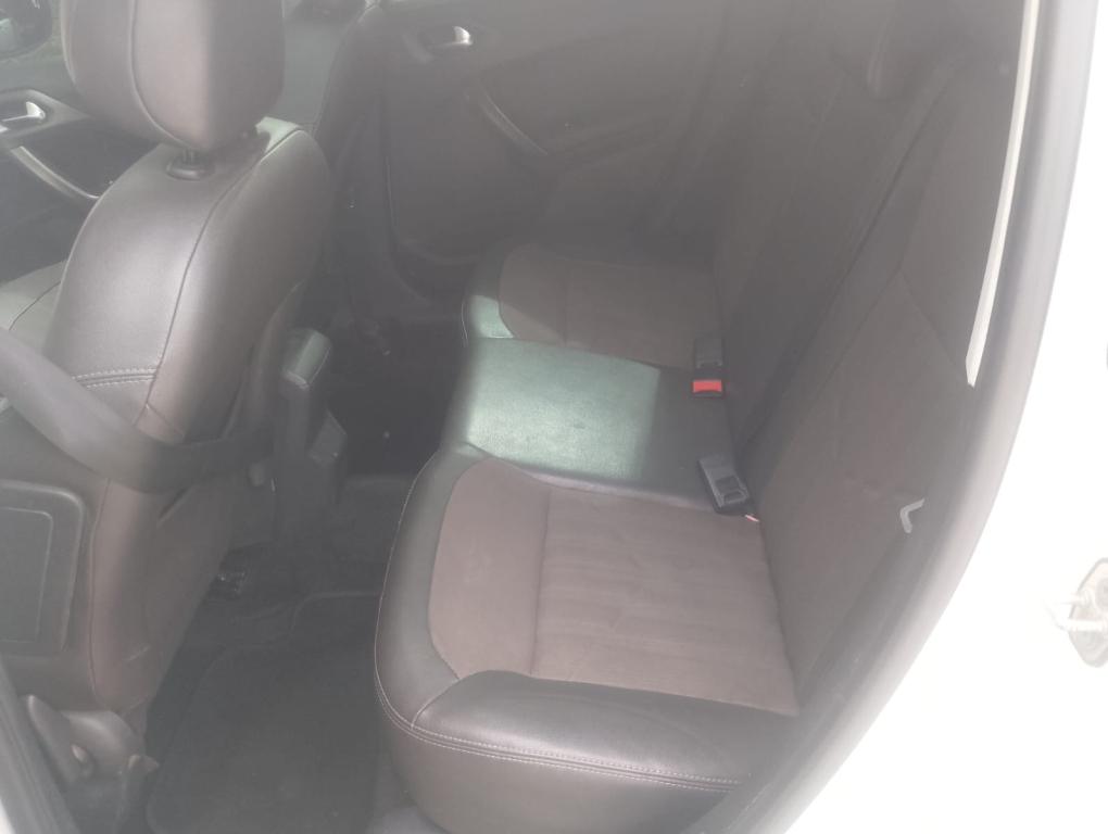 PEUGEOT 2008 - Foto
