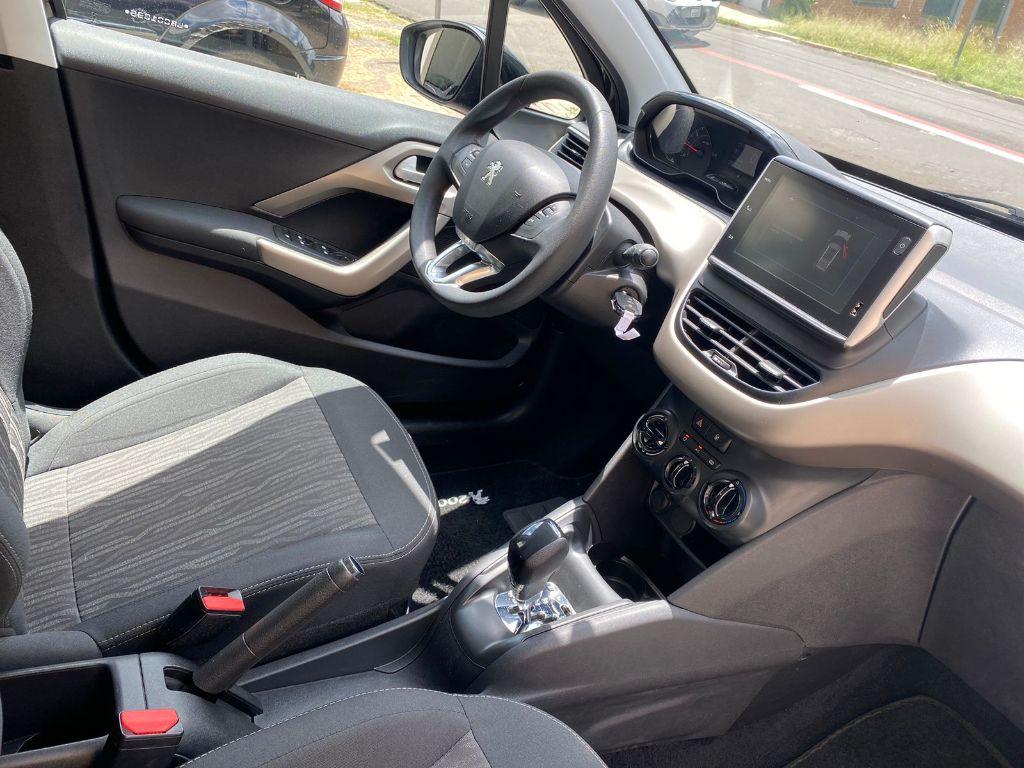 PEUGEOT 2008 - Foto