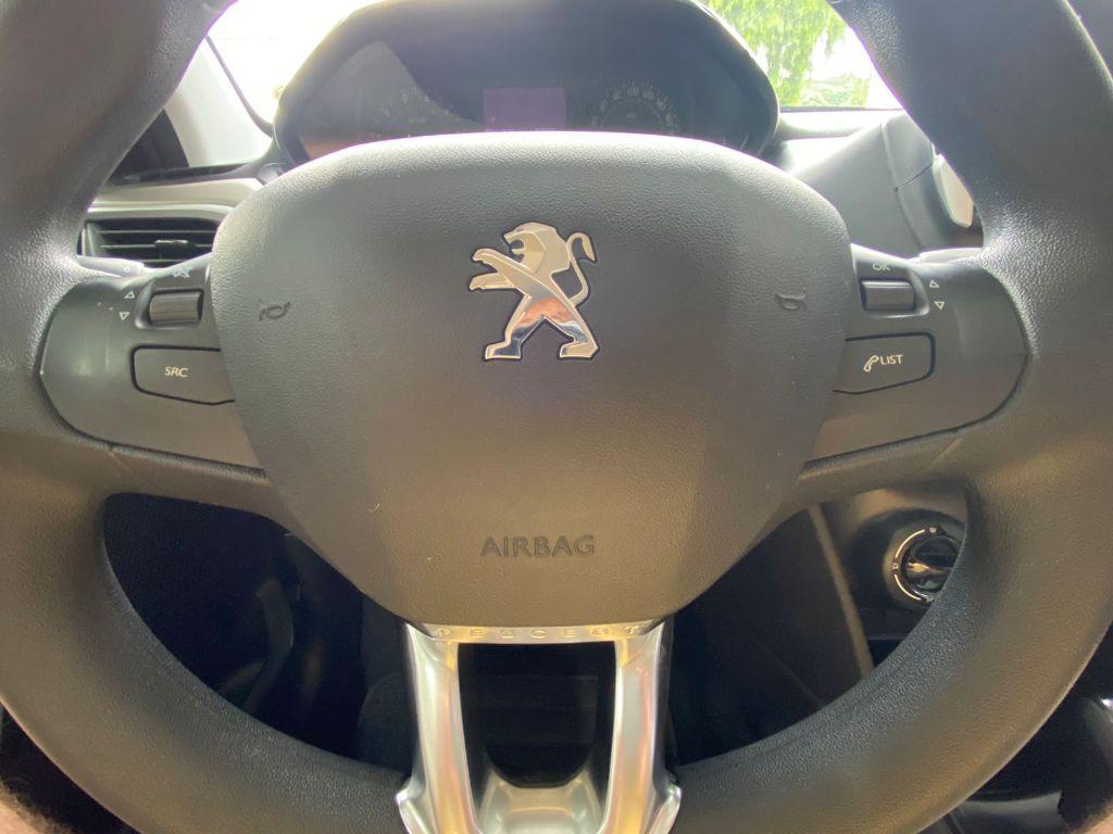 PEUGEOT 2008 - Foto