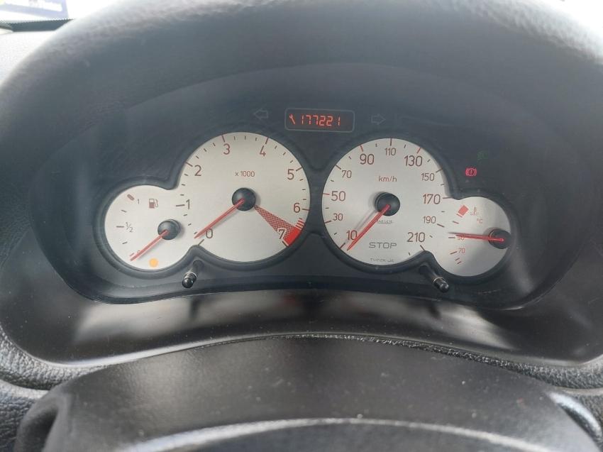 PEUGEOT 206 - Foto