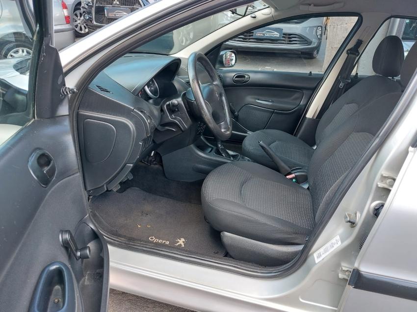 PEUGEOT 207 Hatch - Foto