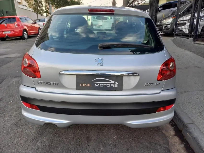 PEUGEOT 207 Hatch - Foto