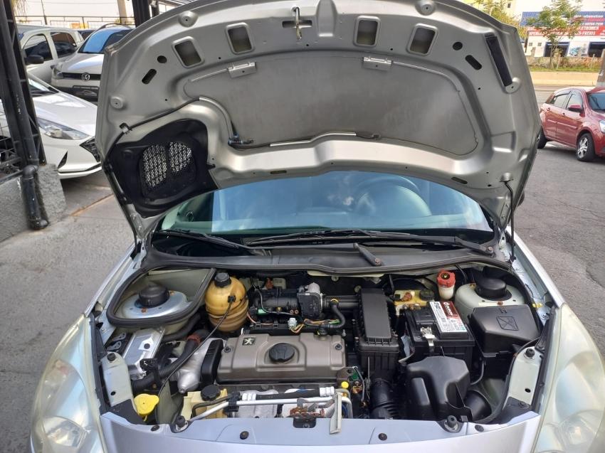 PEUGEOT 207 Hatch - Foto