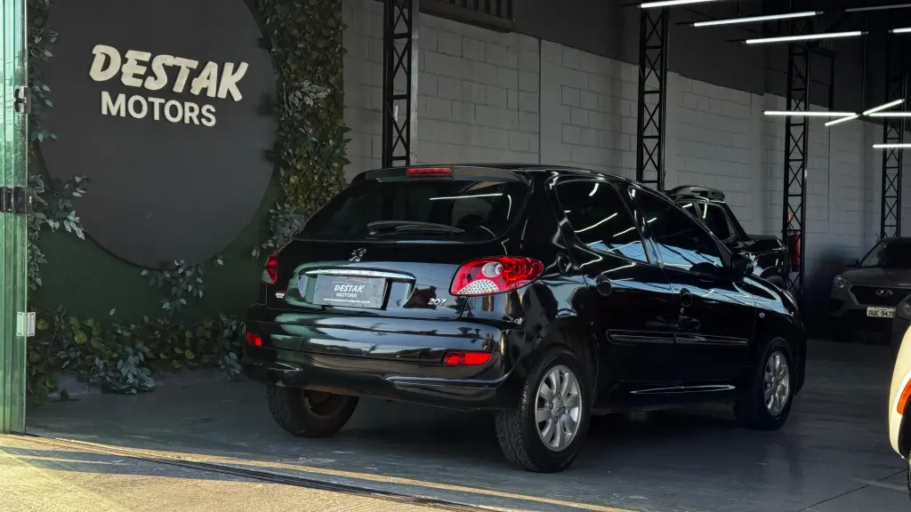 PEUGEOT 207 Hatch - Foto