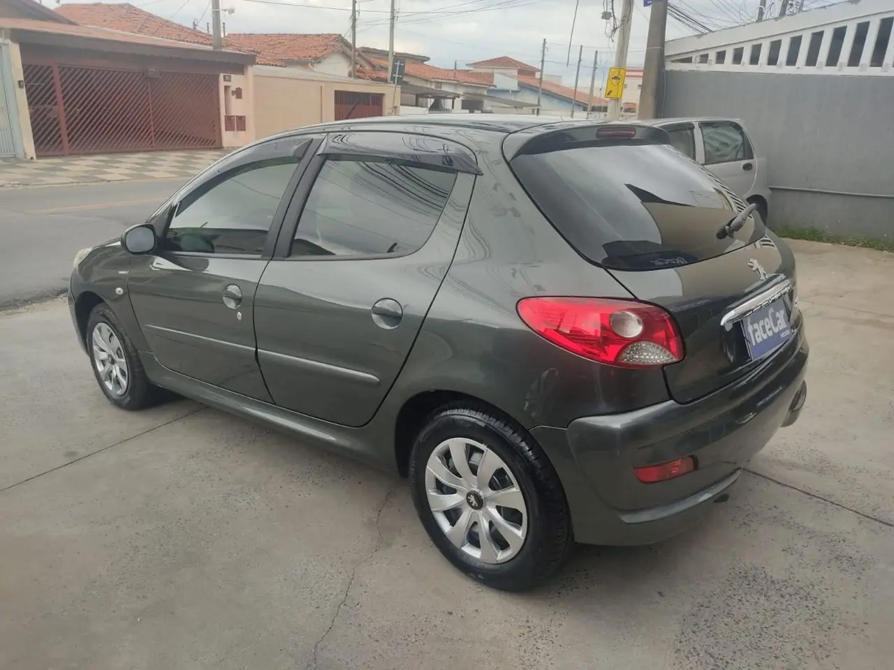 PEUGEOT 207 Hatch - Foto