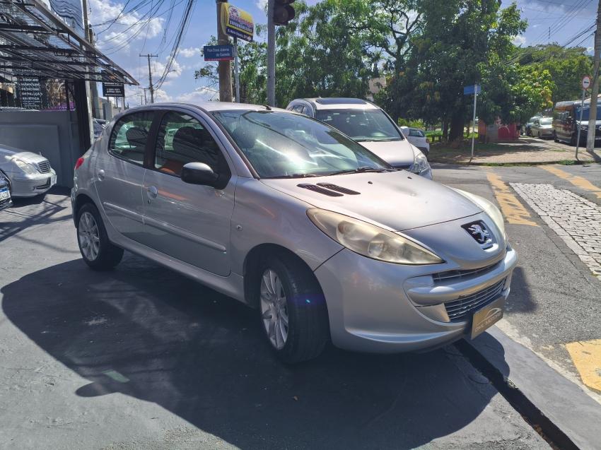 PEUGEOT 207 Hatch - Foto