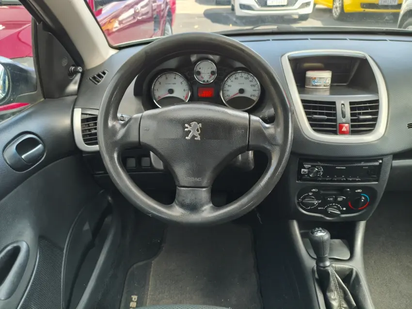 PEUGEOT 207 Hatch - Foto