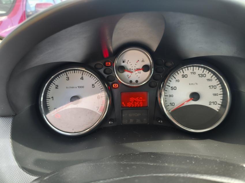 PEUGEOT 207 Hatch - Foto