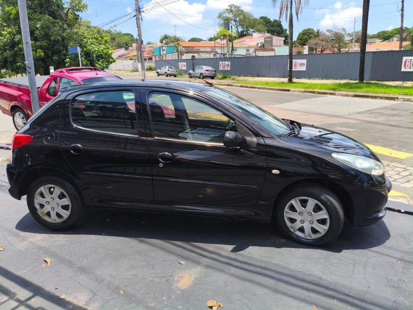 PEUGEOT 207 Hatch - Foto