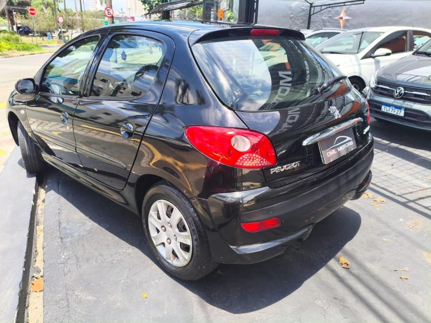 PEUGEOT 207 Hatch - Foto