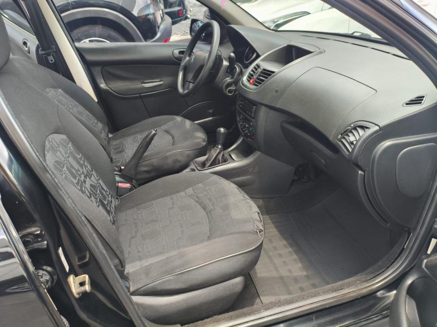 PEUGEOT 207 Hatch - Foto