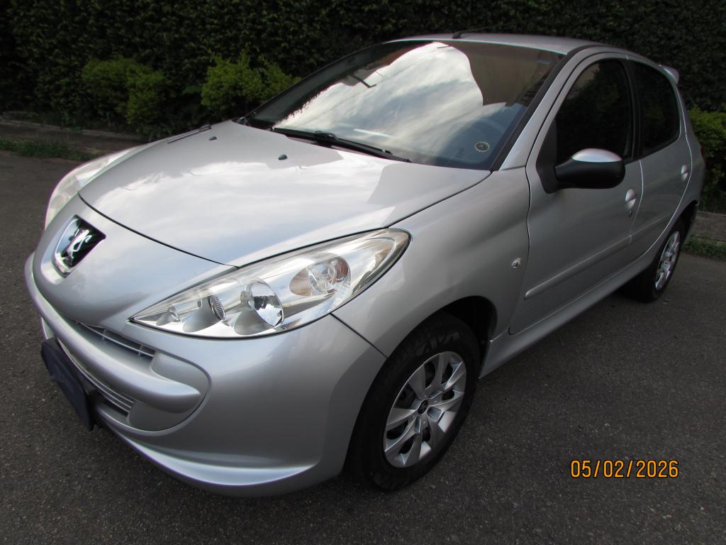 PEUGEOT 207 Hatch - Foto
