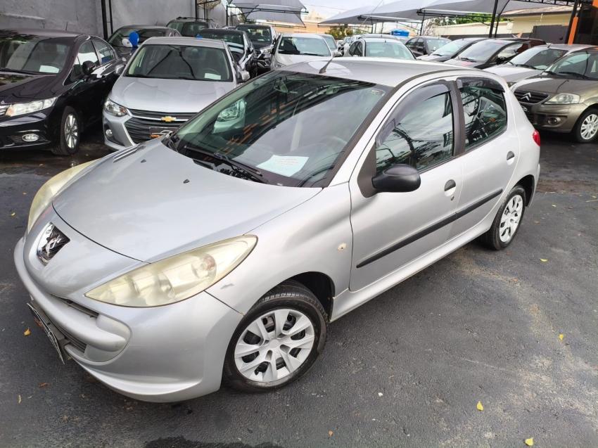 PEUGEOT 207 Hatch - Foto