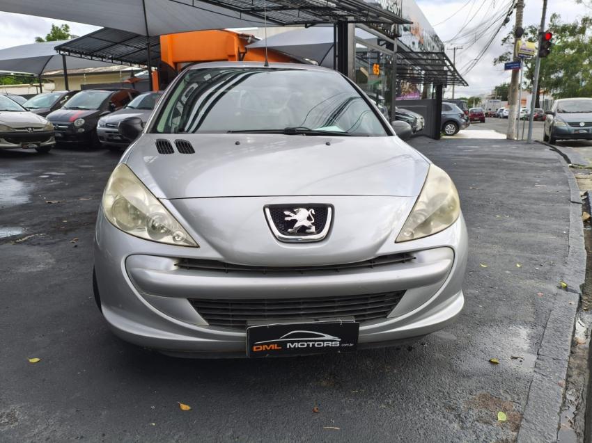 PEUGEOT 207 Hatch - Foto