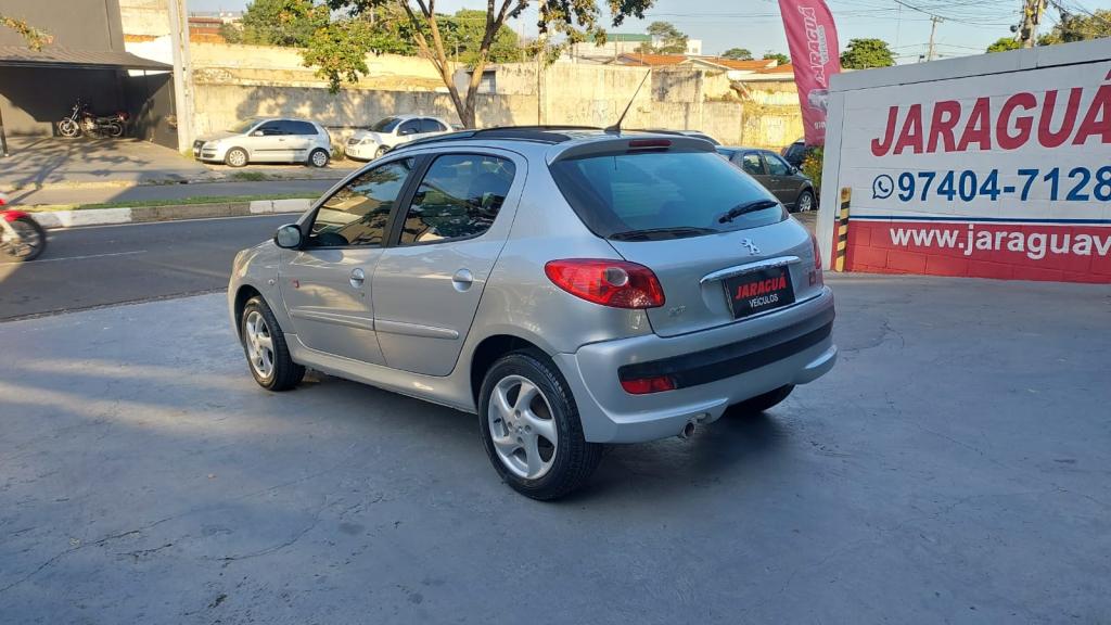 PEUGEOT 207 Hatch - Foto