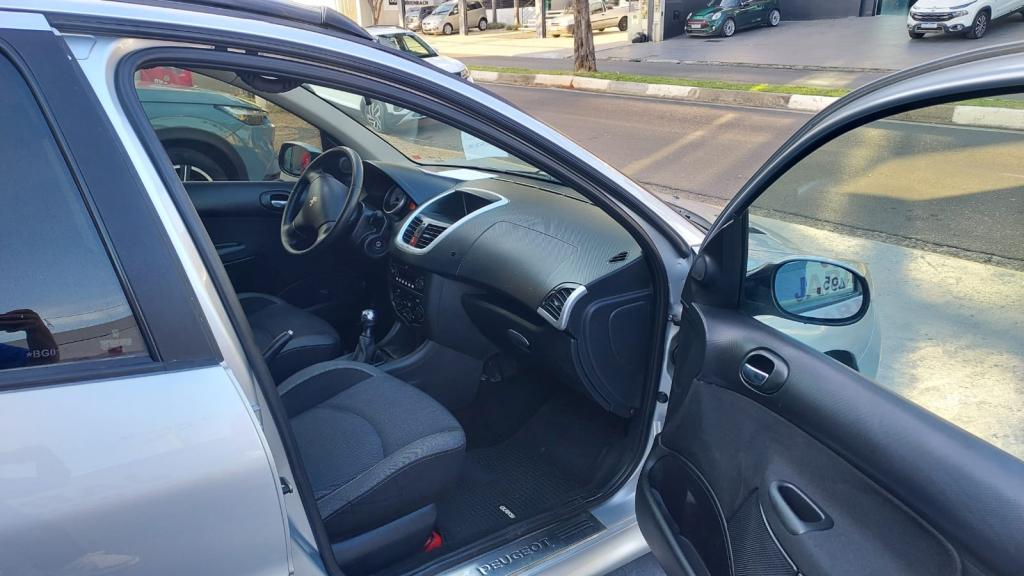 PEUGEOT 207 Hatch - Foto