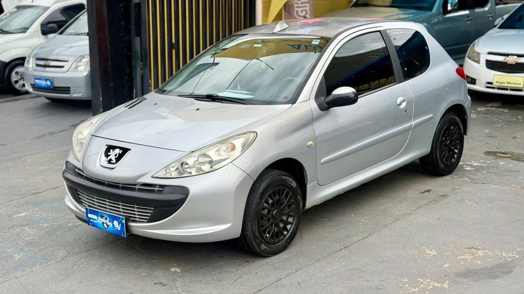 PEUGEOT 207 Hatch - Foto