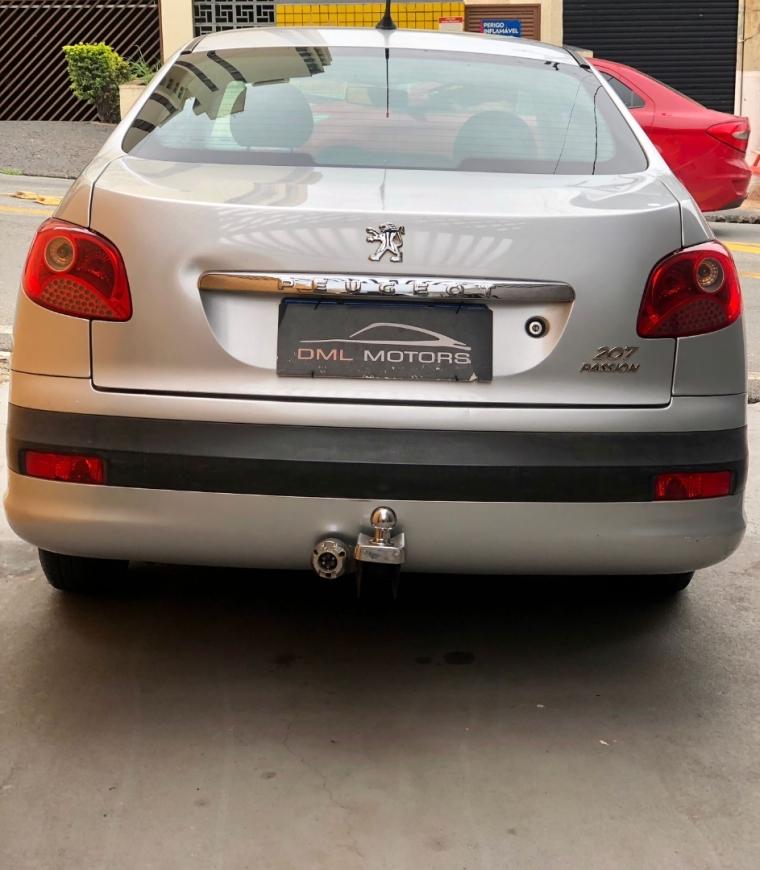 PEUGEOT 207 Sedan - Foto
