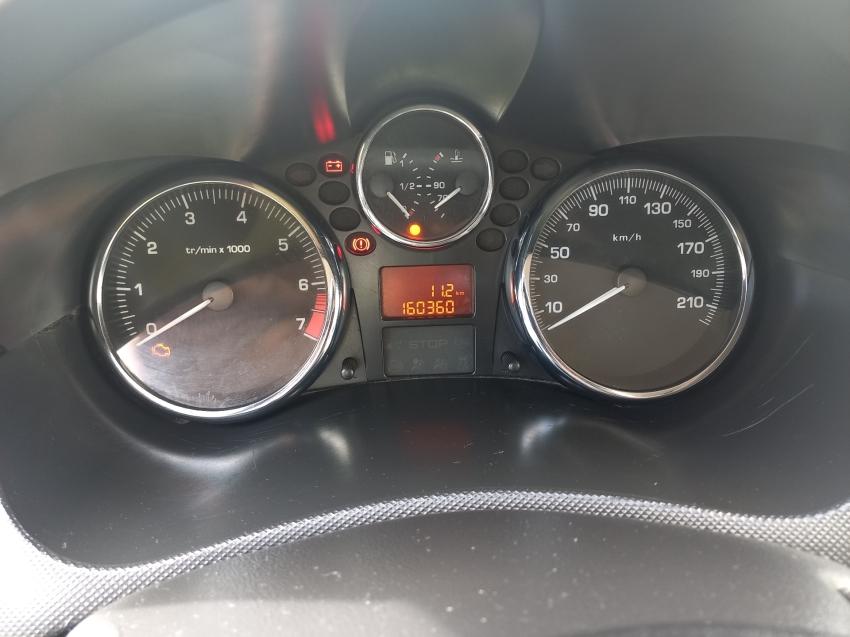 PEUGEOT 207 Sedan - Foto