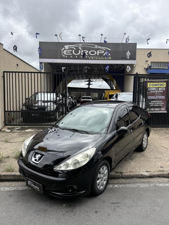 PEUGEOT 207 Sedan - Foto