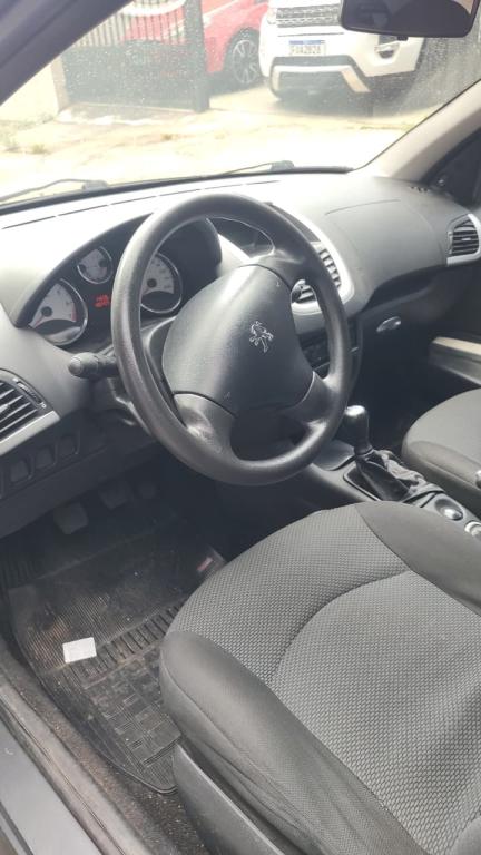 PEUGEOT 207 Sedan - Foto