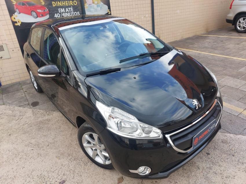 PEUGEOT 208 - Foto