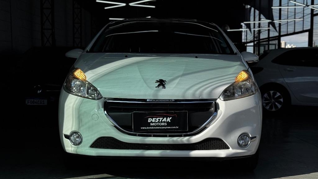 PEUGEOT 208 - Foto