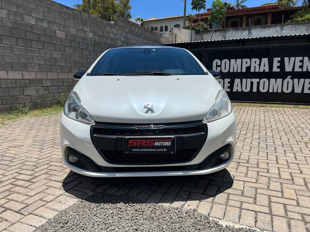 PEUGEOT 208 - Foto