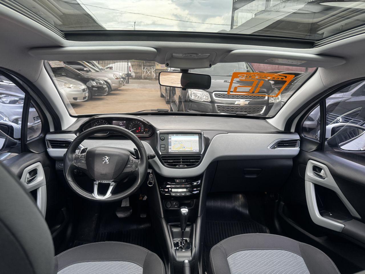 PEUGEOT 208 - Foto