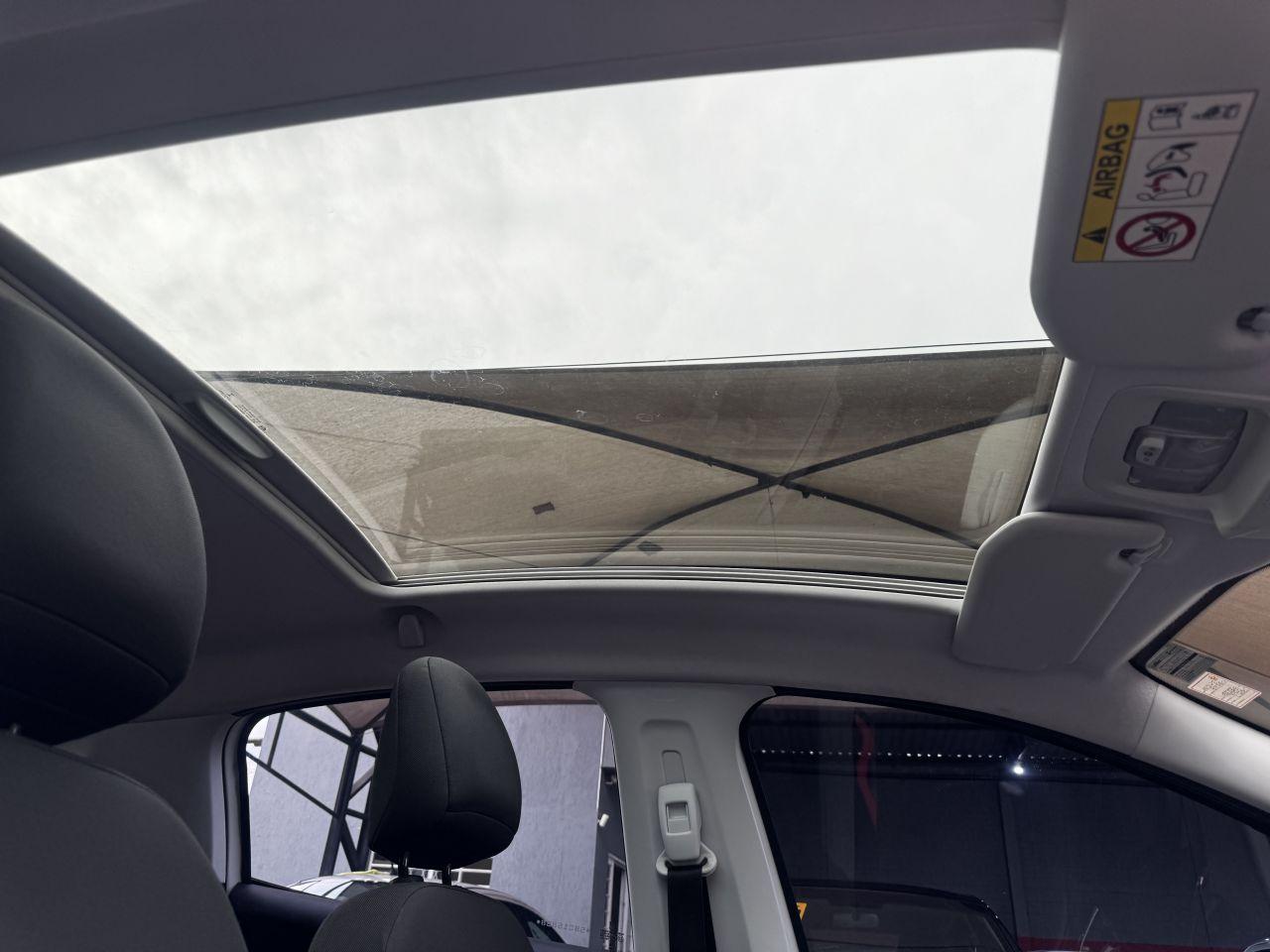 PEUGEOT 208 - Foto