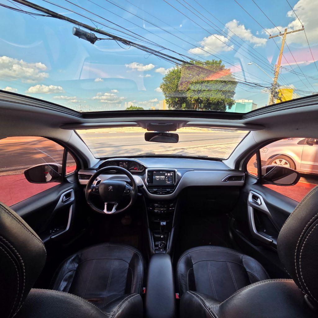 PEUGEOT 208 - Foto