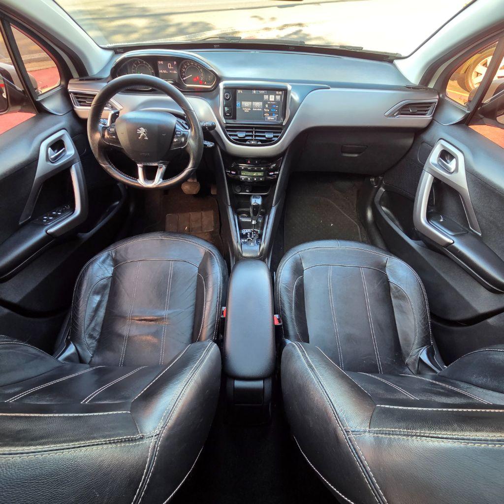 PEUGEOT 208 - Foto