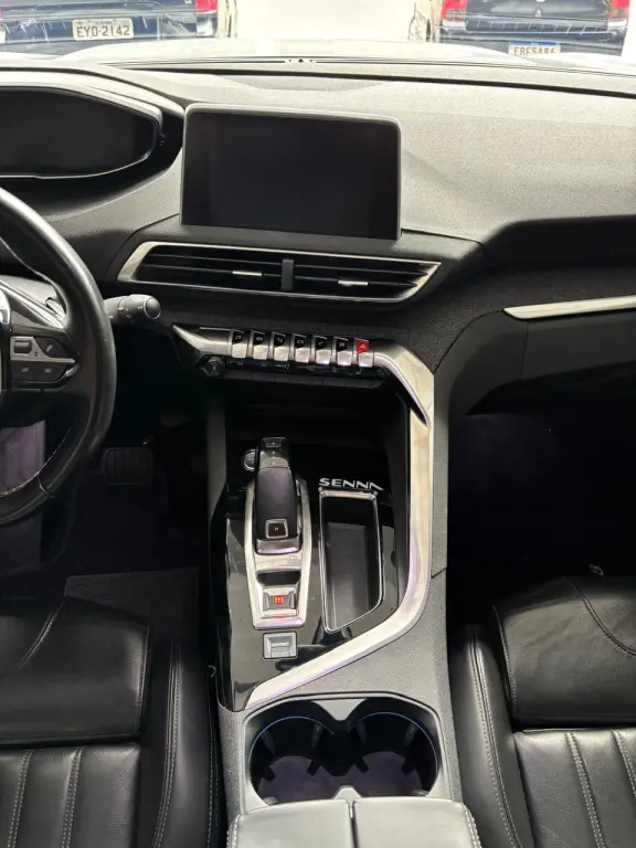 PEUGEOT 3008 - Foto