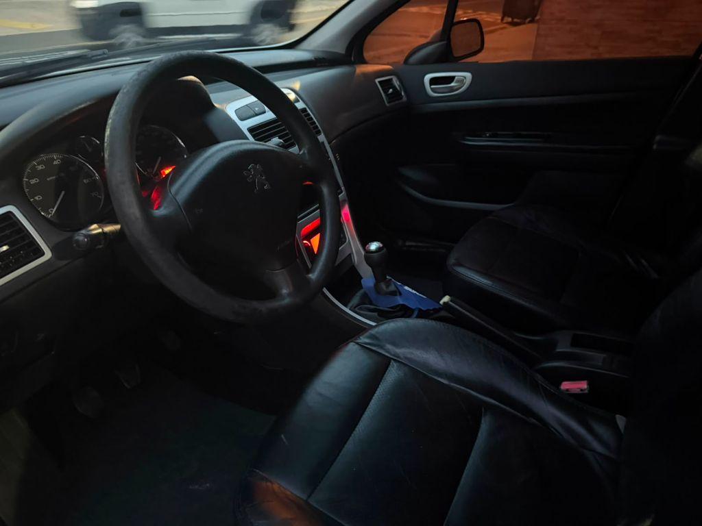 PEUGEOT 307 Hatch - Foto