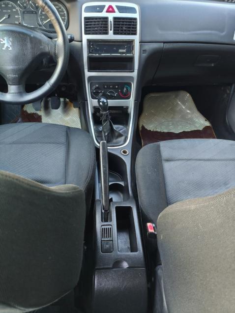 PEUGEOT 307 Hatch - Foto