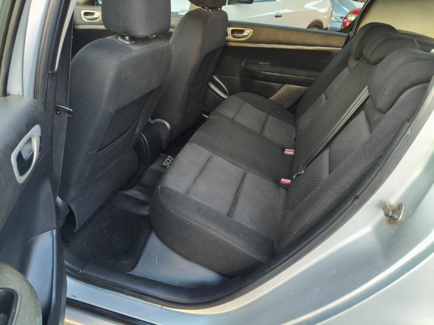 PEUGEOT 307 Hatch - Foto