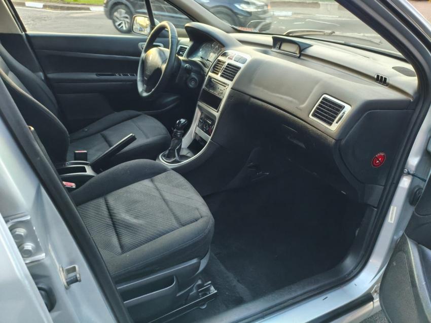 PEUGEOT 307 Hatch - Foto