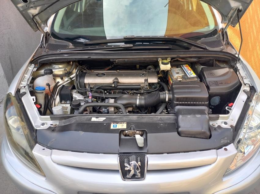 PEUGEOT 307 Hatch - Foto