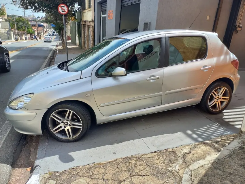 PEUGEOT 307 Hatch - Foto