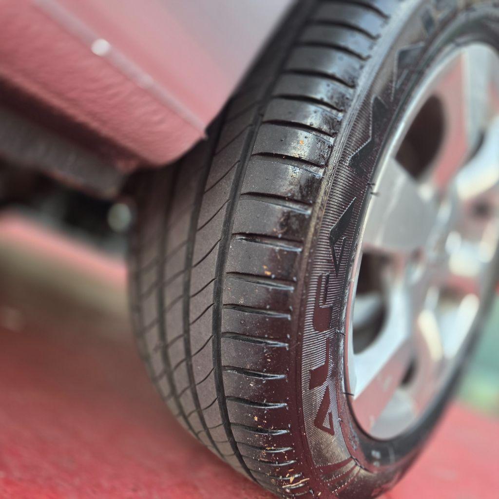 PEUGEOT 307 Hatch - Foto
