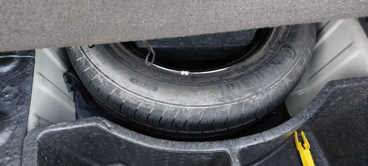 PEUGEOT 307 Sedan - Foto